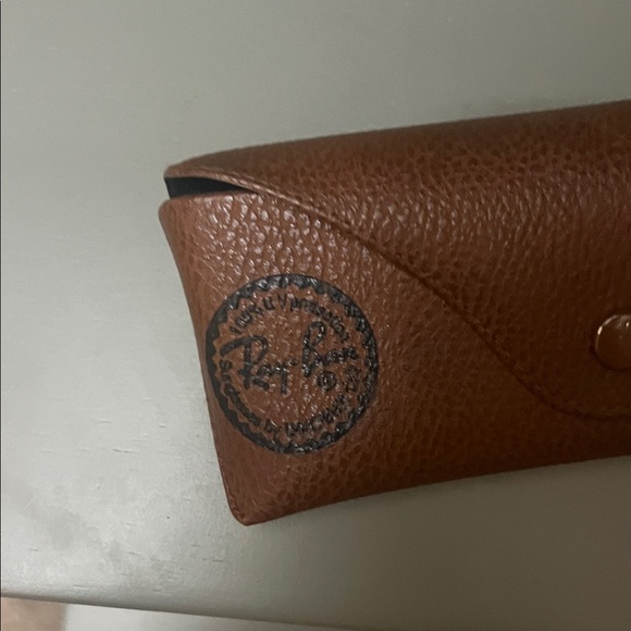 Ray-Ban Brown Pebbled Sunglass Case with Logo - Picture 2 of 4